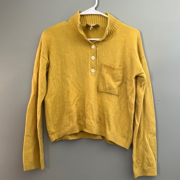 Everlane Tops - Everlane Cropped Sweater Yellow Size Medium